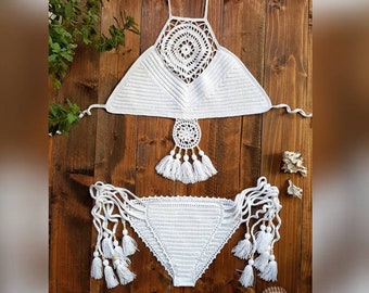 Bikini in pizzo all'uncinetto, costume da bagno all'uncinetto, costume da bagno all'uncinetto con nappe, bikini bianco all'uncinetto, bikini brasiliano, costume da bagno boho all'uncinetto bianco.