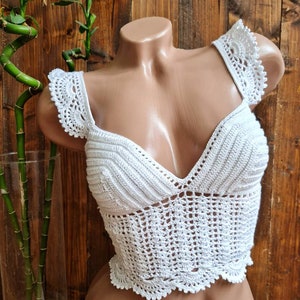 Gehäkeltes weißes Sommertop mit Spitzenträgern, gehäkeltes Baumwoll Spitzen Top, handgemachtes weißes Top, Boho Häkel Top, Häkel Spitzen Bluse, Strick Top