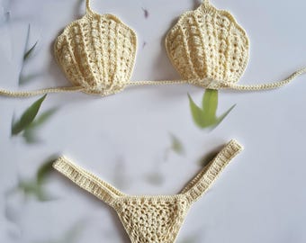 Conjunto de bikini de conchas de ganchillo. Traje de baño bohemio tipo tanga – Conjunto artesanal para festivales y playa.
