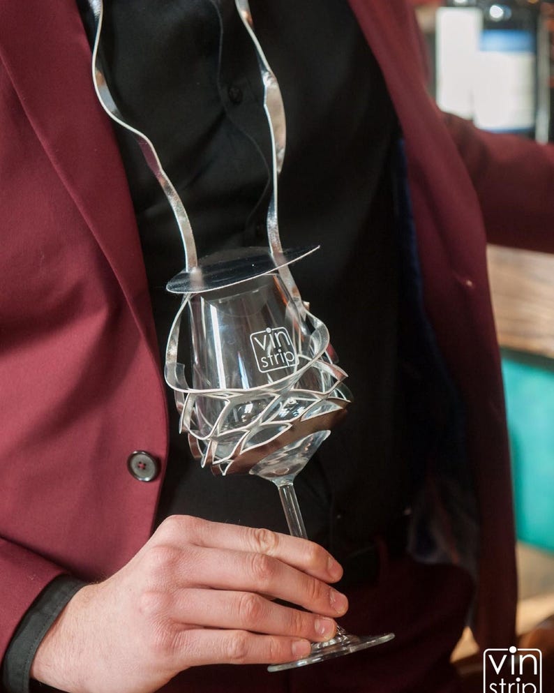 Hands-Free Wine Glass Holder – Reusable Party Accessory with Splash Guard image 6