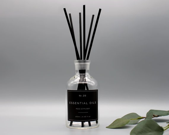 Reed Diffusers SILVER BOTTLE Scented Room Fragrance Aromatherapy Home Decor Diffuser  Oil Essential Oil Diffuser 