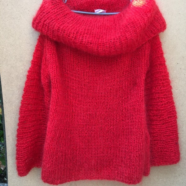 Maglione lungo in mohair rosso a collo alto - Maglione con colletto lungo - Maglione da donna in mohair lavorato a mano - Maglione con nodo sottile - Maglione in lana d'Angora - Braccio