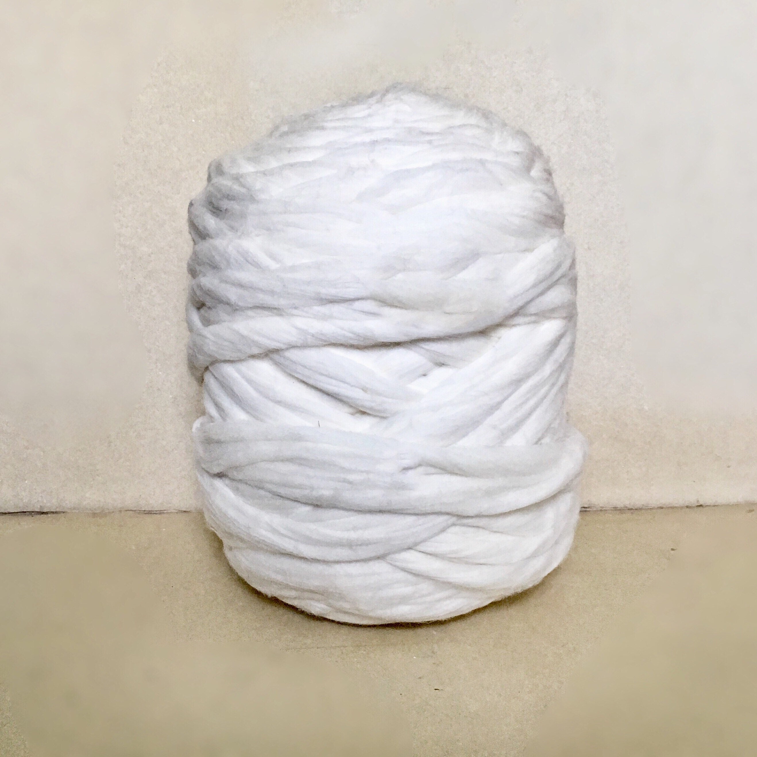 White Chunky Yarn Unspun Merino Super Bulky Yarn Chunky Etsy