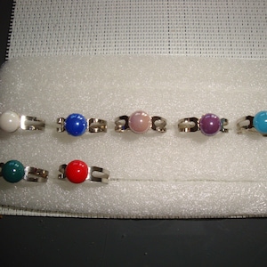 adjustable silver ring with pearly pearl in different colors to choose from, finger contour 56 adjustable