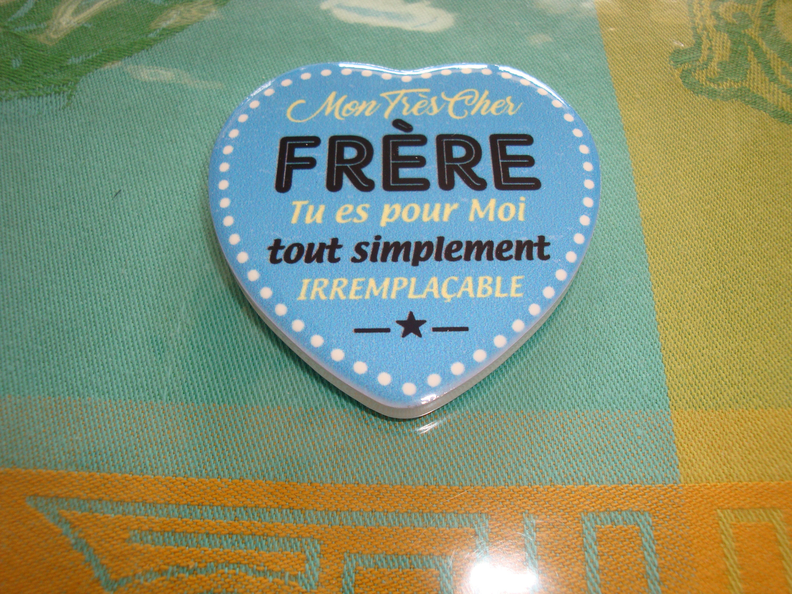 Magnet Coeur en Céramique, Soeur Couleur Rose ou Frere Bleu, Hauteur 7 cm, Largeur 6.8 Épaisseur 5 m