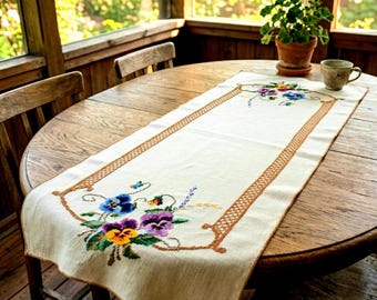 Vintage Mothers gift Linen Table Runner Ukrainian Handmade Floral Hand Embroidery napkin