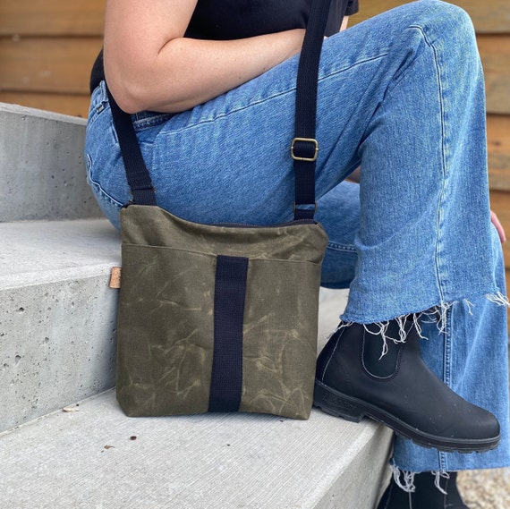 Waxed Canvas Cross Body Bag for Women and Men. Casual Vegan 