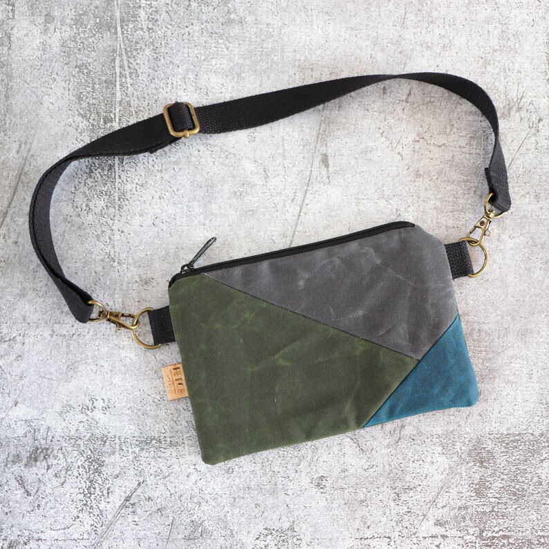 small flat fanny pack