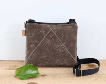 Small Waxed Canvas Crossbody Bag: Water-Resistant Travel Purse