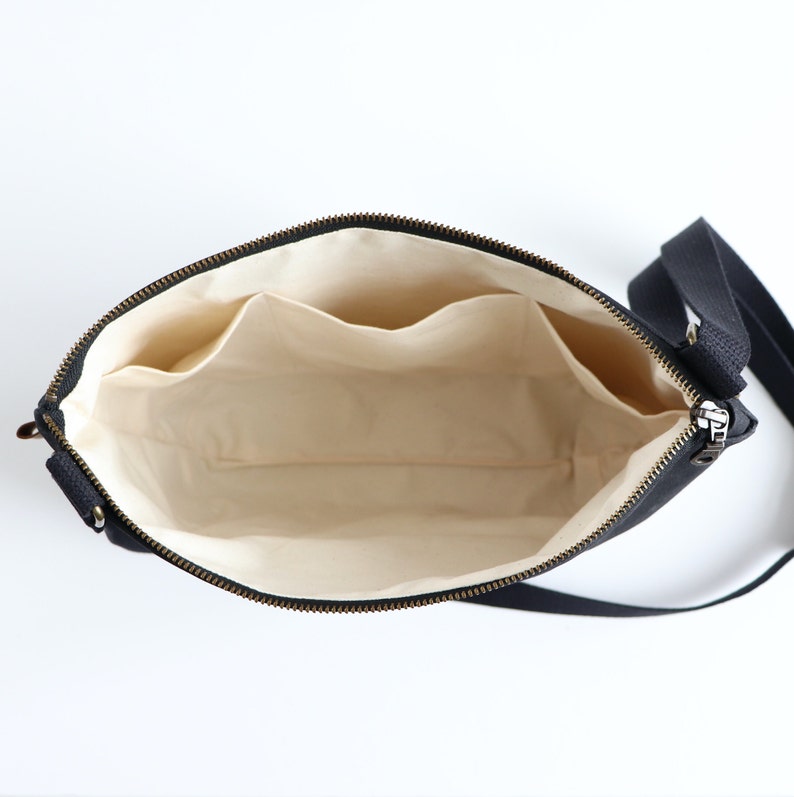 Two-Tone Stonewashed Canvas Crossbody Bag: Casual Everyday Purse bild 8