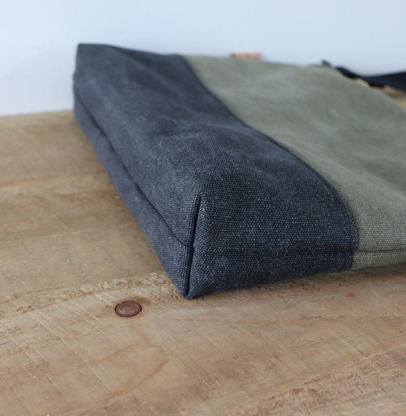 Two-Tone Stonewashed Canvas Crossbody Bag: Casual Everyday Purse bild 6