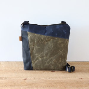 Sac à bandoulière végétalien en toile cirée pour homme et femme. Sac en toile cirée robuste et résistante à l'eau pour tous les jours, la randonnée, les voyages et l'extérieur.
