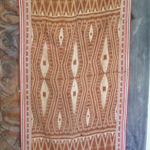 OLD TEXTILE 1800mm PUA Kumbu War Shield Blanket Ancestral Ritual Cloth Fabric