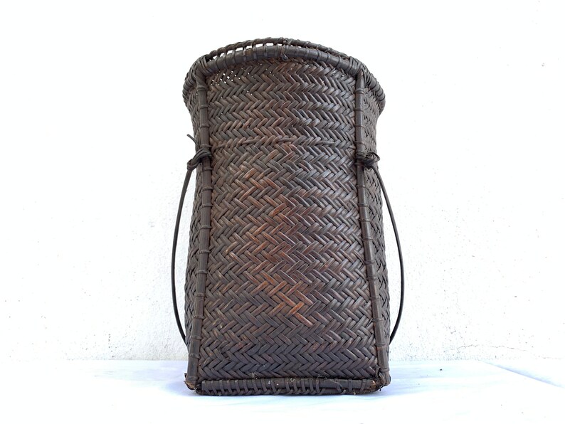 Forest Basket 320mm Antique Fiber Art Bakul Tambok Weaving Woven Art Dayak Borneo