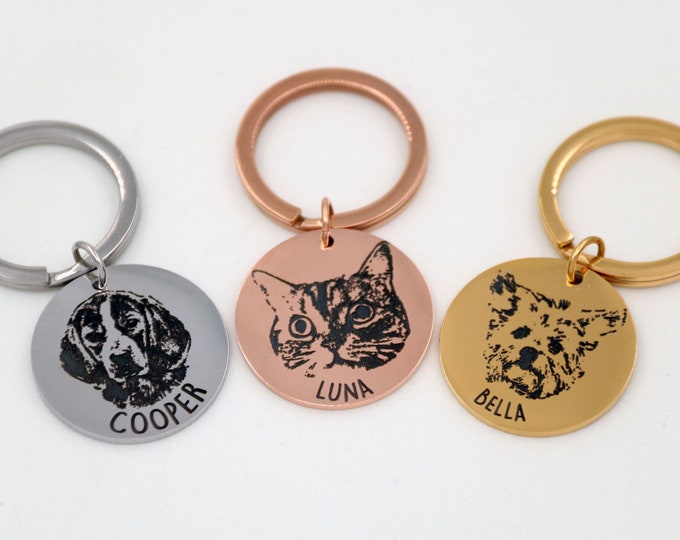 Personalized Pet Portrait Keychain, Engraved Pet Name Keychain, Pet's Photo Keychain, Dog Tag, Cat Tag, Dog Mom Keychain, Pet Lover Gift