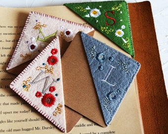 Personalized Bookmark, Embroidered Corner Bookmark, 4 Season Flower & 26 Letters Bookmark, Book Lovers Gift, Party Favors,  Bridesmaid Gifts
