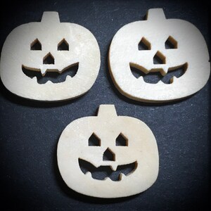 Halloween Pumpkin Wooden Buttons: Packs of 12 or 50 buttons image 2