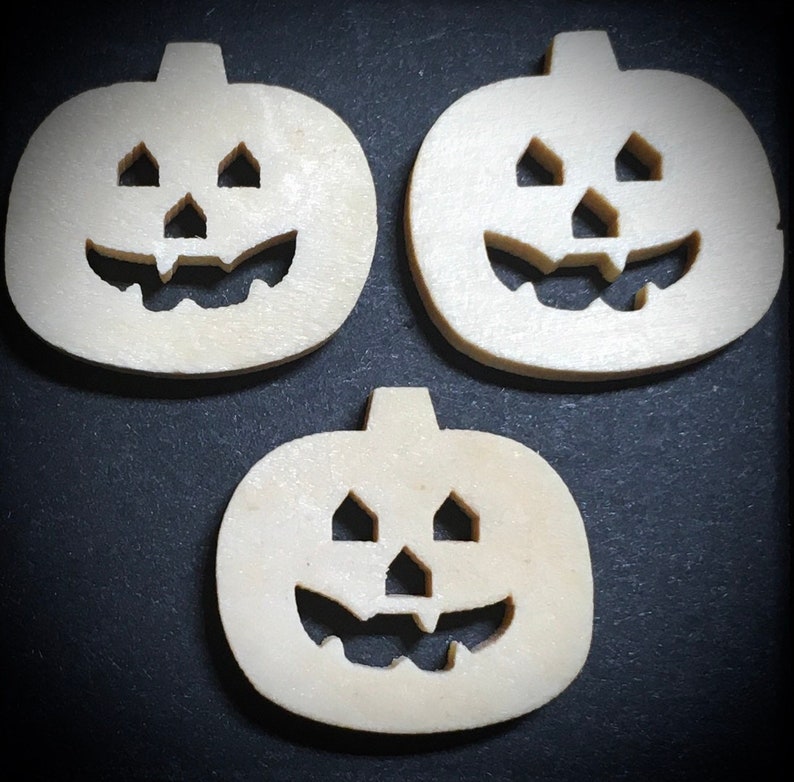 Halloween Pumpkin Wooden Buttons: Packs of 12 or 50 buttons image 2