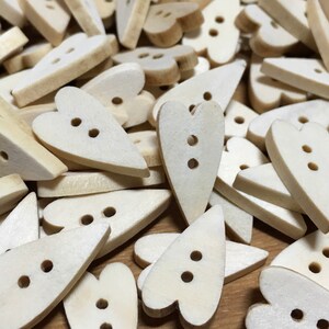 Botones de corazón de madera: Paquetes de 6 o 12 botones