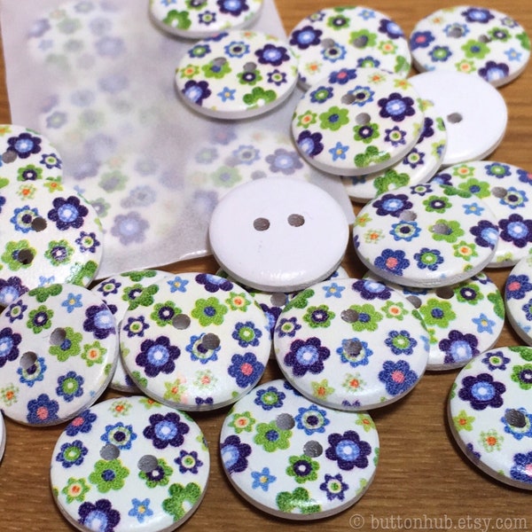 Blue Green Floral Print Wooden Buttons: Packs of 6 Buttons