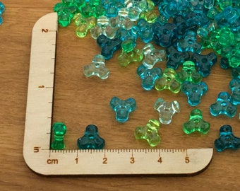 Green Blues Acrylic Three Point Shape Interlocking Bead: Packs of 100