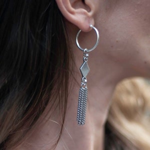 silver Chains Earrings - long drop hoops Earrings - Fringe Earrings - dangle geometric earrings - chunky earrings - modren earrings