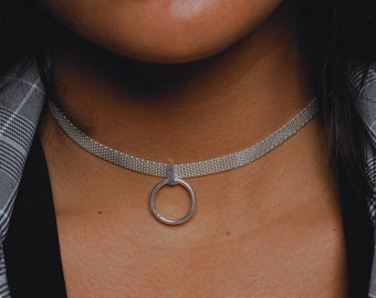 Choker necklace: O Ring pendant on herringbone chain - Sterling Silver - discreet sub collar