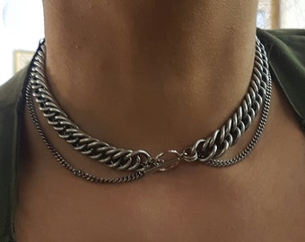 Choker necklace: Chunky silver link chain with front toggle clasp - short necklaces for women