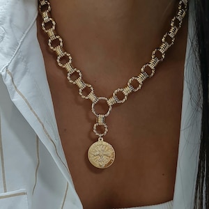 Eagle Necklace - Gold Coin Necklace, Chunky Gold Necklace, Circle Link Necklace, Statement Chunky Necklace, medallion Necklace gift for her