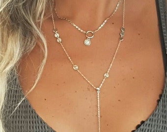 Delicata collana a strati in argento con ciondolo a forma di Y: ciondolo a forma di moneta minimalista