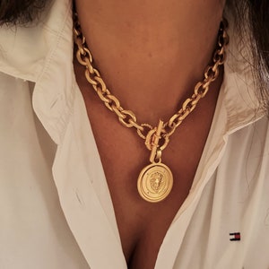 Chunky Link Necklace With Lion Coin Pendant Gift For Women image 3