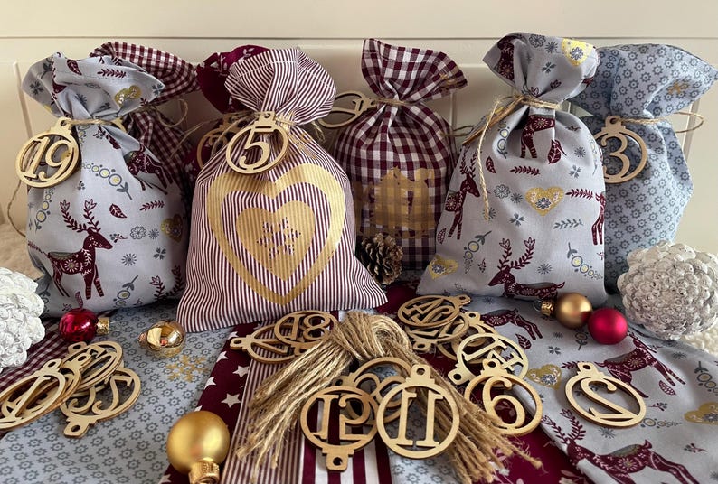 Advent Calendar, Country Style Advent Calendar to Fill, 24 Bags for