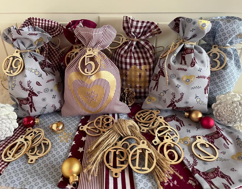 Advent Calendar, Country Style Advent Calendar to Fill, 24 Bags for