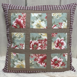 Patchwork cushion cover, country style cushion cover mint/beige/red 40 x 40 cm.