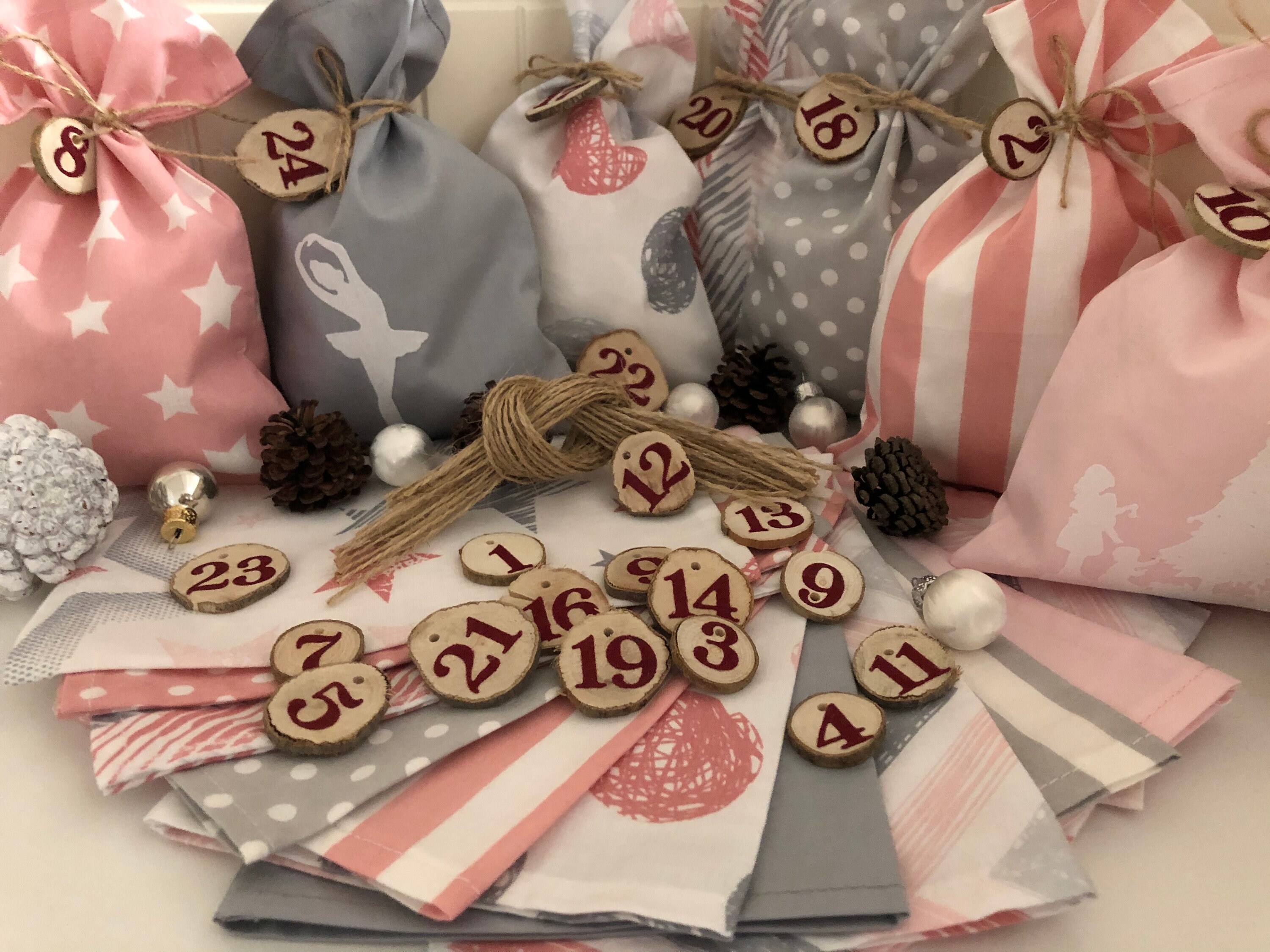 Country Style Advent Calendar Bag to Fill * Gray/white/pink