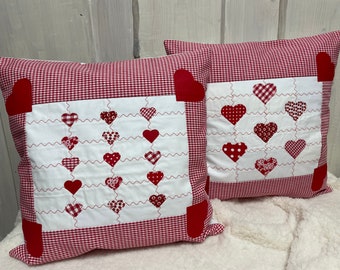 Patchwork cushion cover, country house style cushion cover red/white 40 x 40 cm.