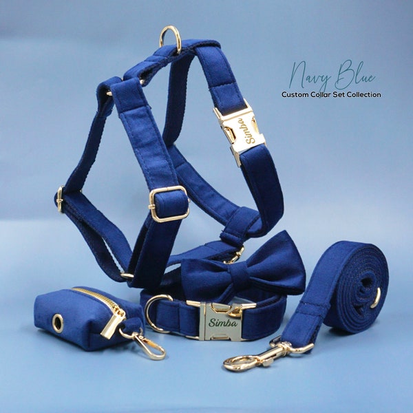 Collier pour chien personnalisé en or bleu marine personnalisé, noeud papillon assorti pour chien, laisse pour chien, harnais pour chien et sac à crottes de chien, ensemble différent