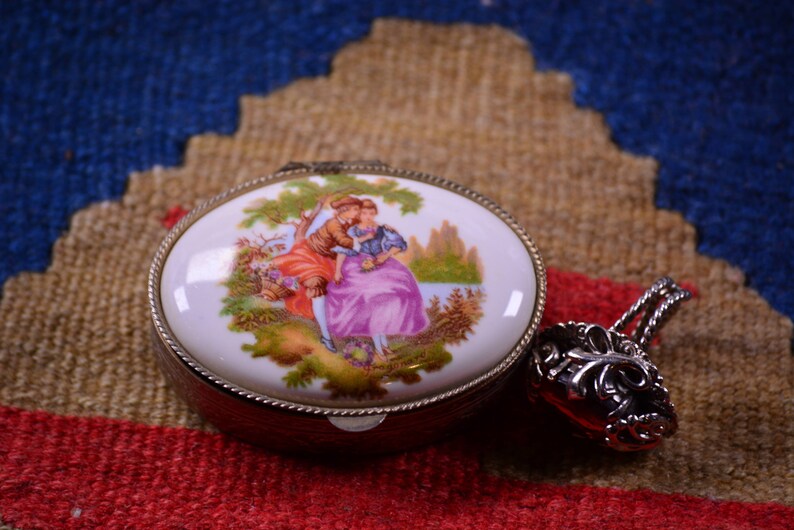 Vintage Jewelry Ring Box,Vintage Porcelain Box,Engraved Ring Box,Wedding Ring Box,Old Love Ring Box,Wedding Jewelry Box,Porcelain Pill Box
