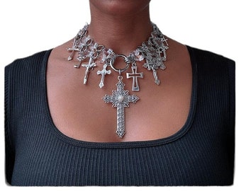 Zilveren meerlaagse heldere kristal statement choker ketting parel kruisbeeld kruis multi-hanger O-ring gotische stijl festival maliënkolder Goth