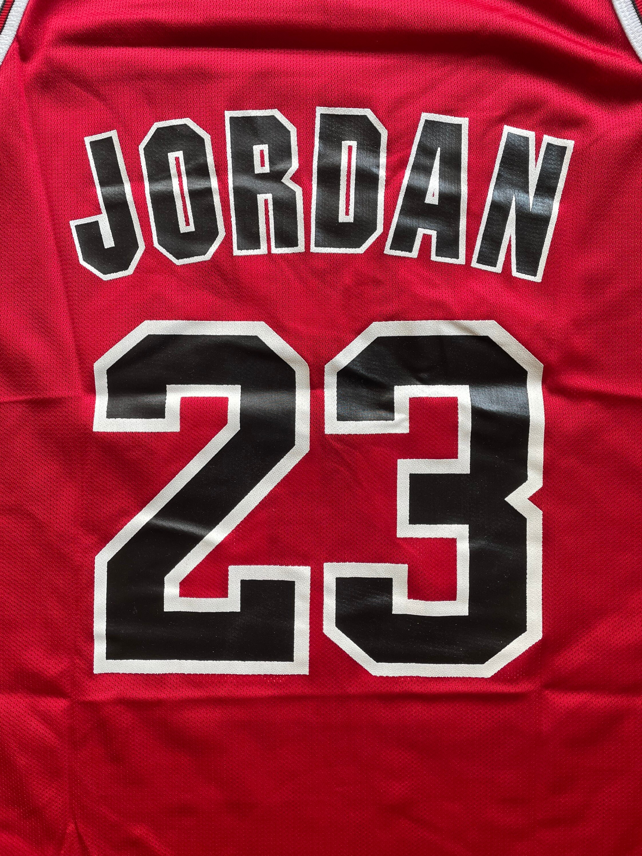 michael jordan chicago bulls jersey