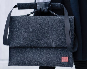 Unisex felt Briefcase / laptop bag / felt bag / Laptop case / Laptop Bag / Felt Bag /  Macbook Pro Bag / Briefcase / Unisex design / minimal