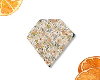 5 Inch thong liner, Eco-Friendly Reusable Cloth  Liner – Light Absorbency -  Cotton Topper - Sustainable for moderate flow- vintage floral