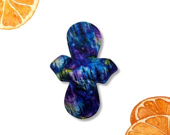 11 Inch Reusable Cloth Pad: Moderate Absorbency, Aurora