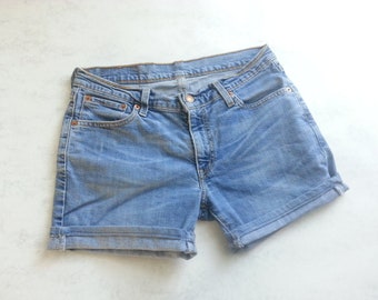 LEVIS High waisted Denim Shorts Destroyed Ripped Jeans Vintage