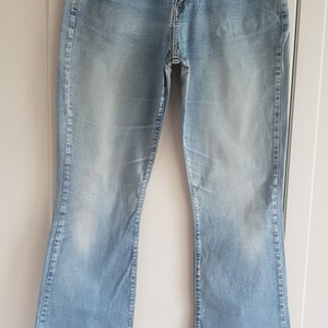 Levis 584 Jeans Vintage Light Blue Denim Bell Bottom Jeans Women Men Size 31 32 x 34 W31 W32 L34 image 2