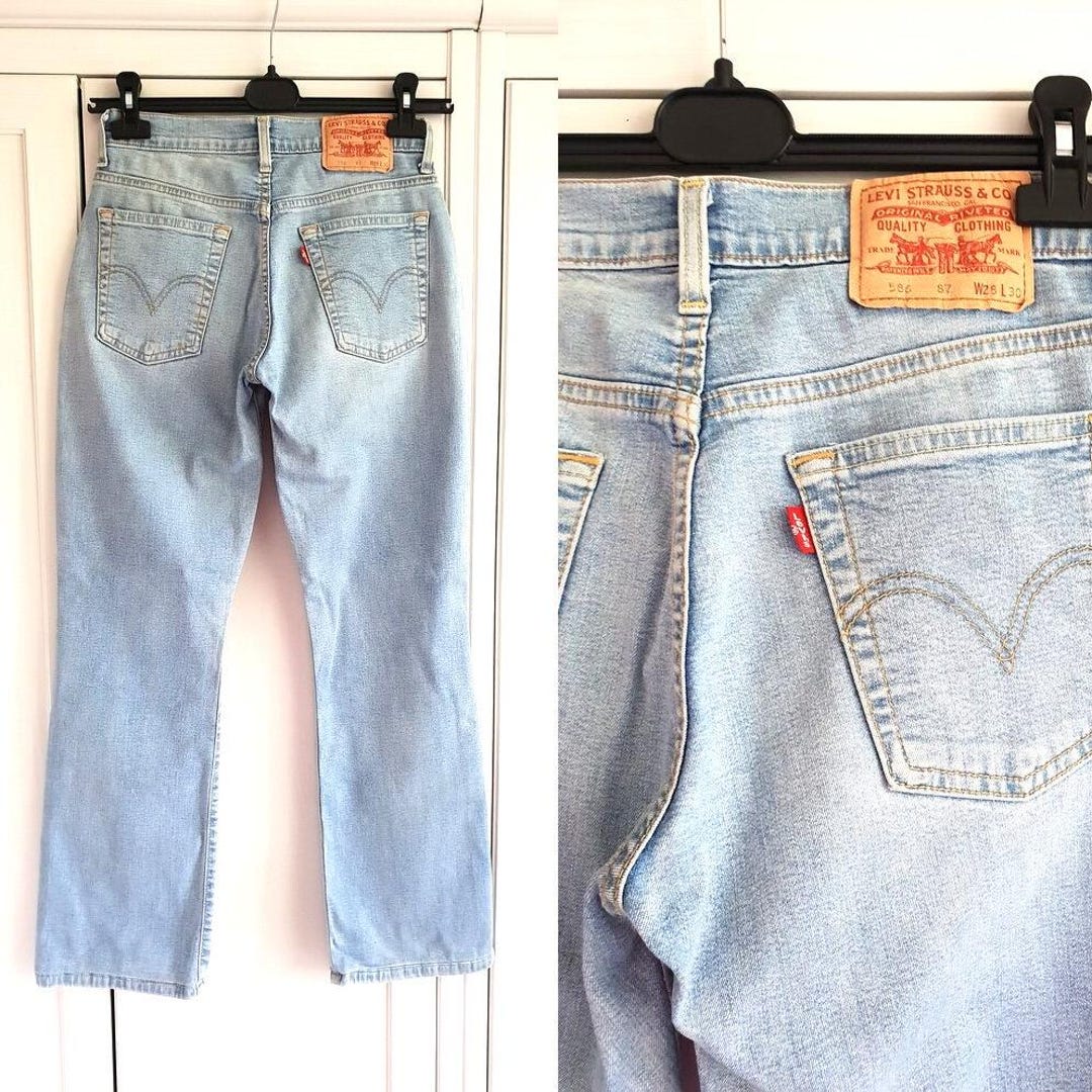 Vintage Levi's 586 Jeans: Light Blue Denim, Mid Waist (W28 L30) - Etsy