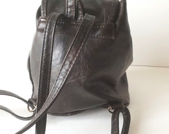 ミュージシャン RAD MARKET MINI LEATHER BACKPACK MINI – Rad Revolution