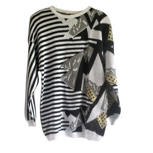 Vintage Graphic Knit Sweater Retro 80s Bold Striped Pullover / Knit Cotton Sweater Black White Beige Gold Print Jumper Size M / L