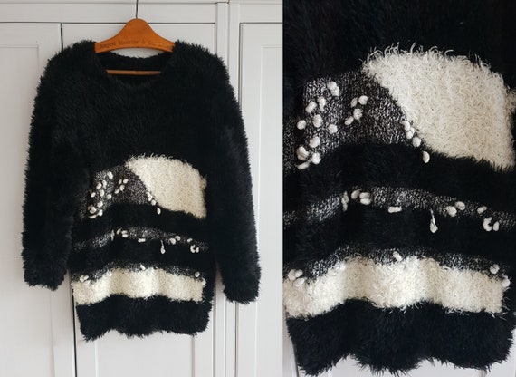 Vintage 80s Hand Knit Sweater Pullover Black Whit… - image 1