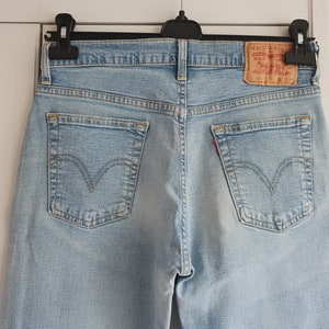 Levis 584 Jeans Vintage Light Blue Denim Bell Bottom Jeans Women Men Size 31 32 x 34 W31 W32 L34 image 5
